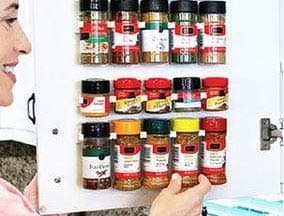 3M White Clip Strips for Cabinet Doors - Spice Organizer Holds 15 Jars